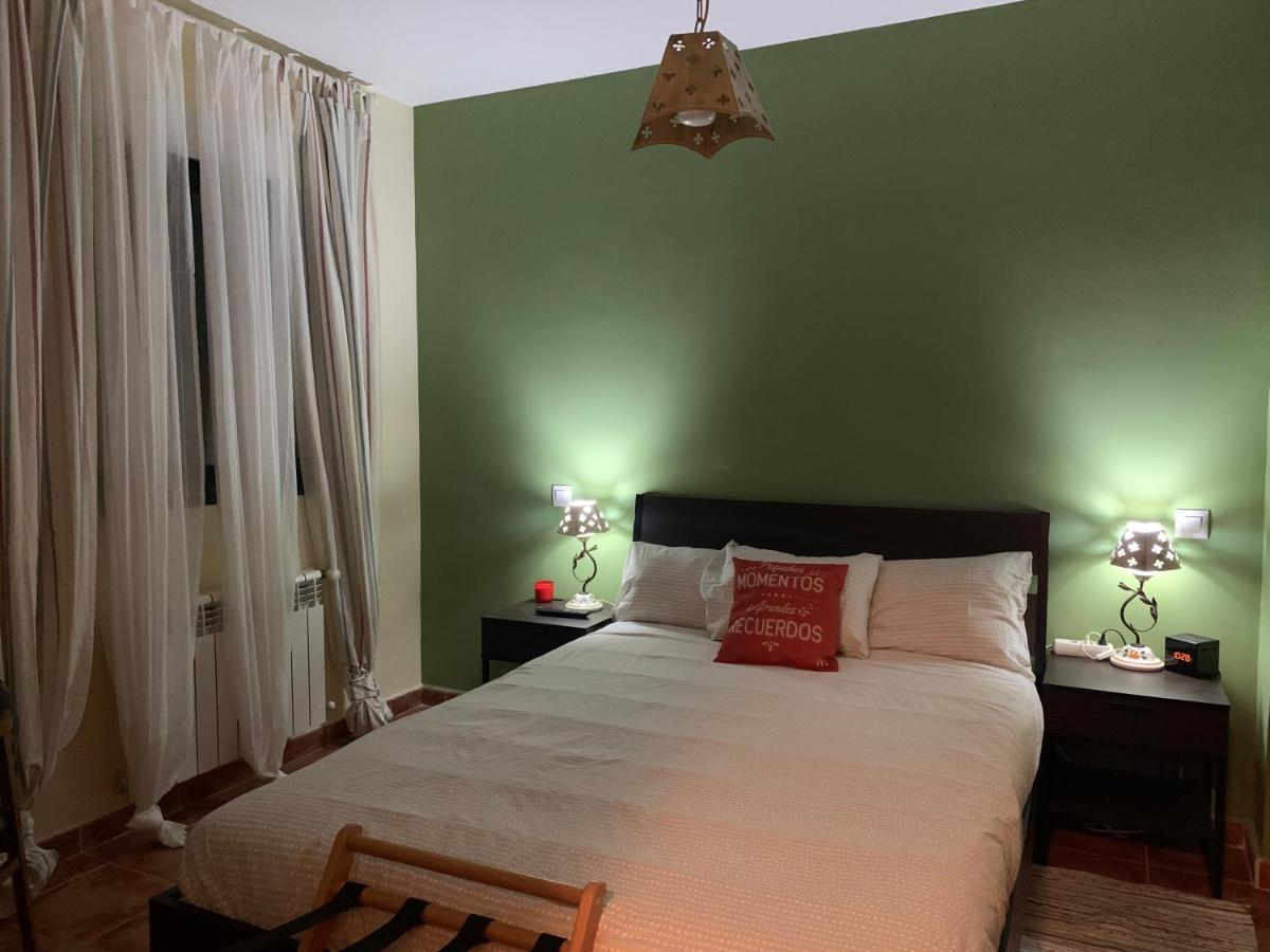 Chalet Pradonavas Navas de San Antonio Bagian luar foto