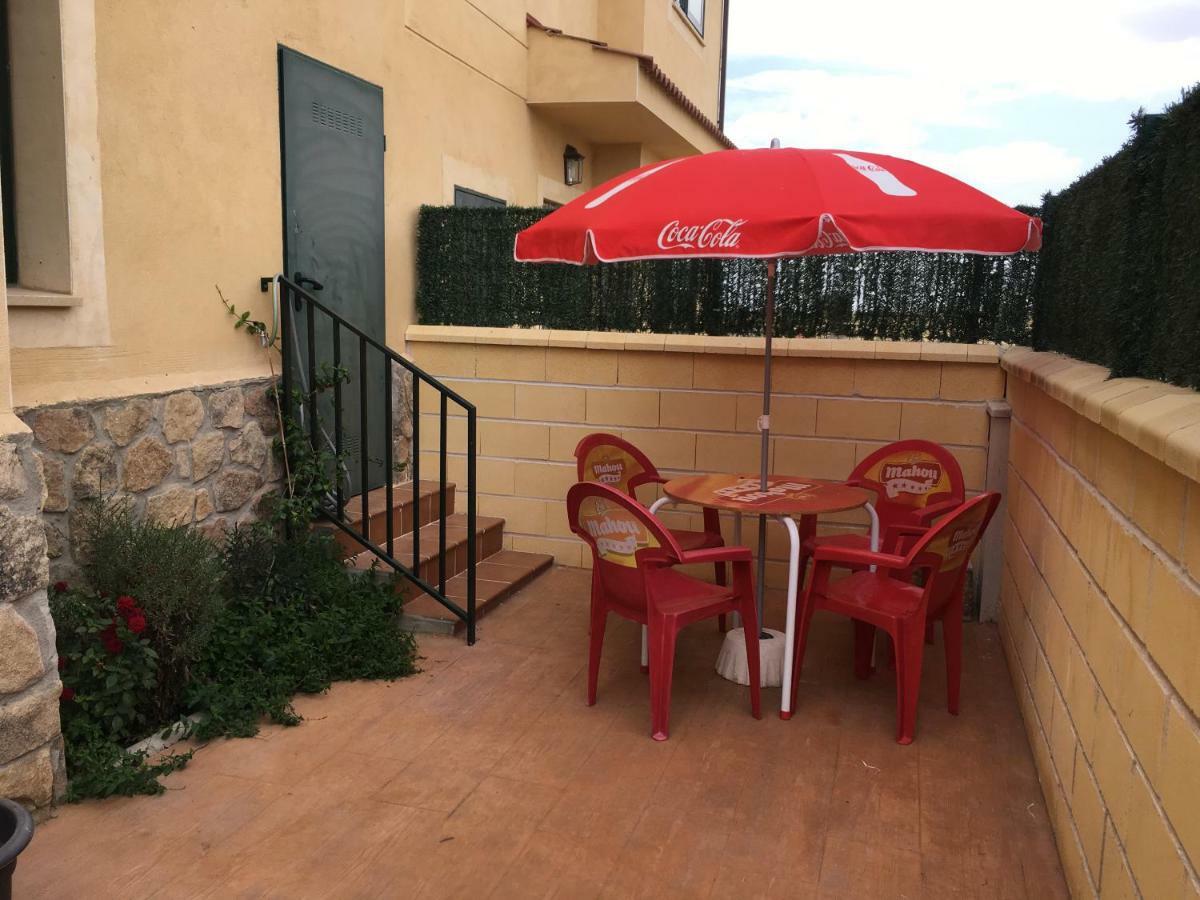 Chalet Pradonavas Navas de San Antonio Bagian luar foto